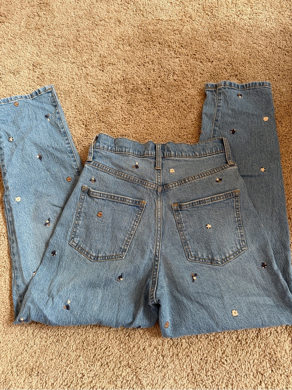 Embroidered Jeans - Picture 3 of 3
